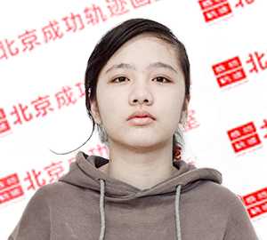 李昊
